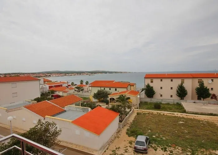 Barisic 4 By Interhome Lägenhet Vir